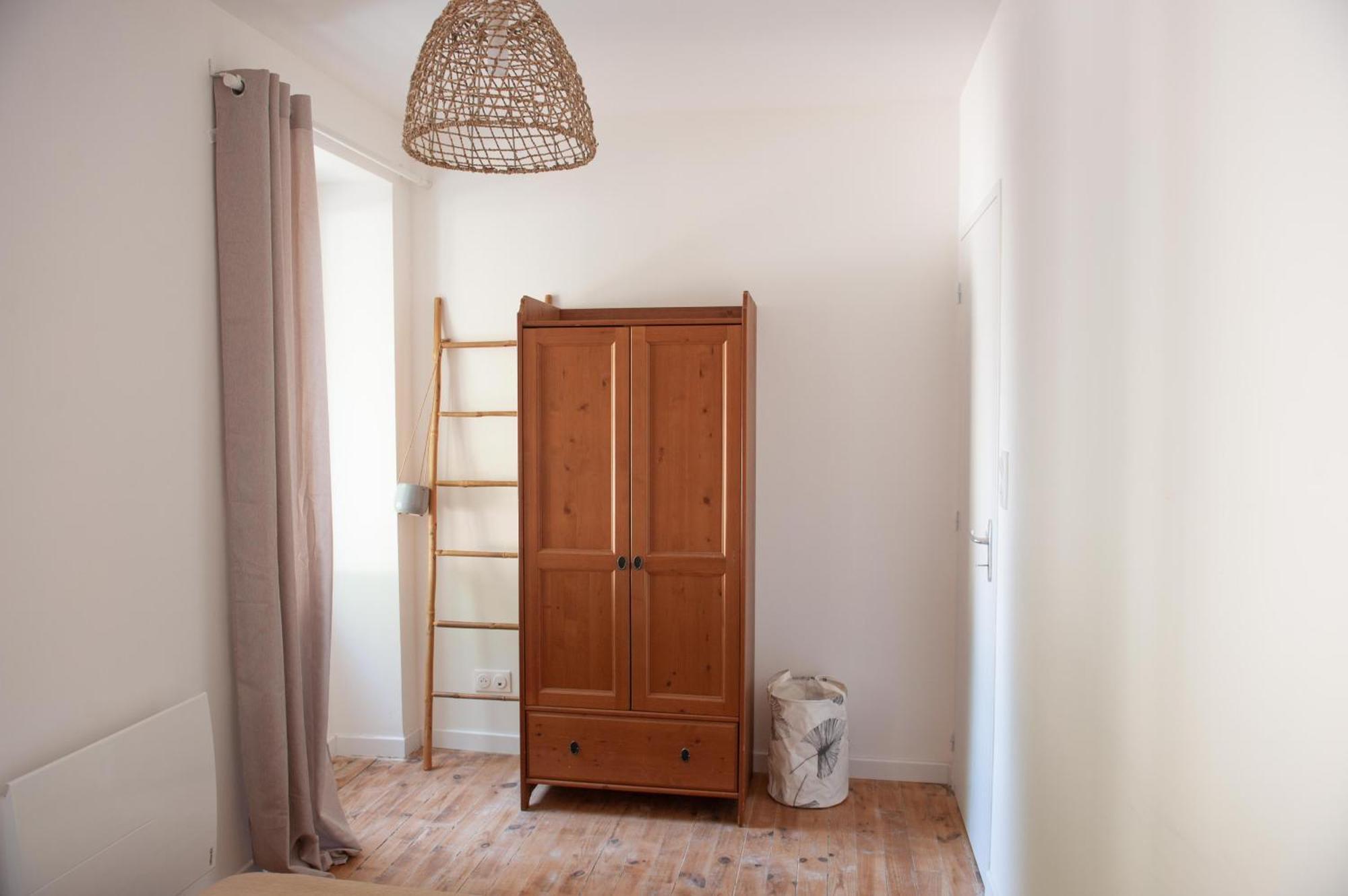 Immeuble De 3 Appartements Avec Cour Interieure เบรสต์ ภายนอก รูปภาพ