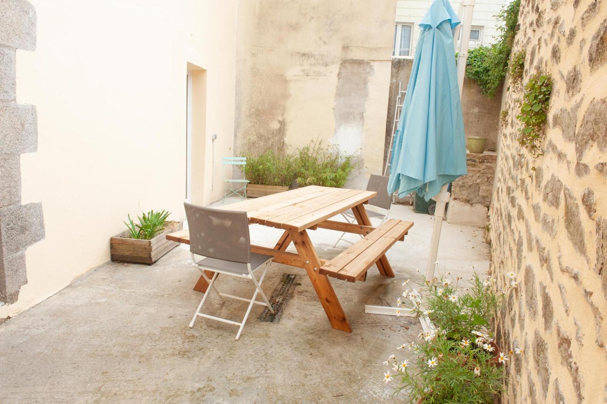 Immeuble De 3 Appartements Avec Cour Interieure เบรสต์ ภายนอก รูปภาพ