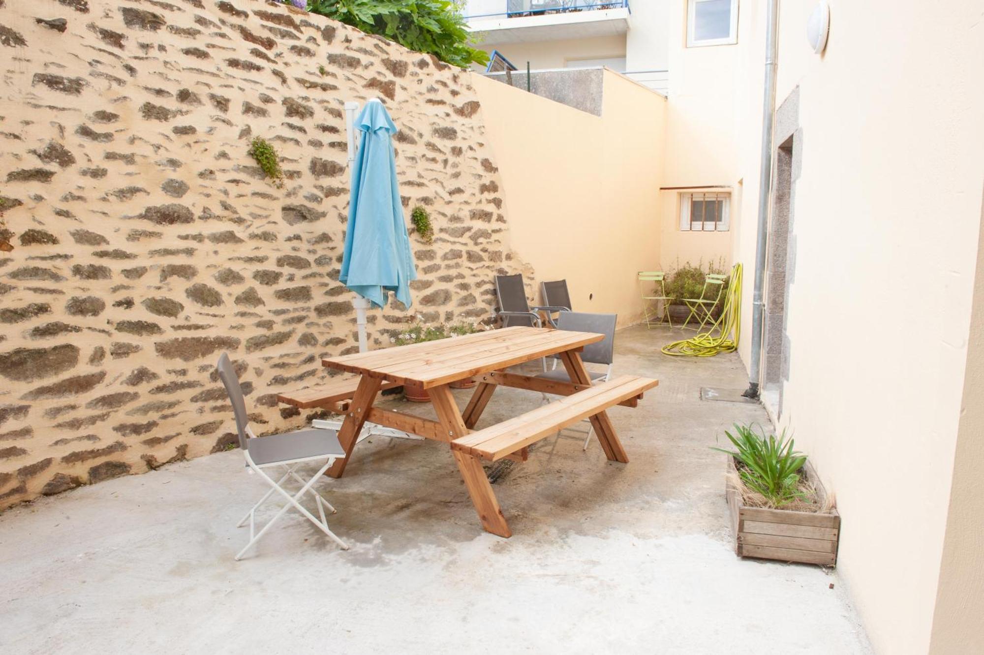 Immeuble De 3 Appartements Avec Cour Interieure เบรสต์ ภายนอก รูปภาพ